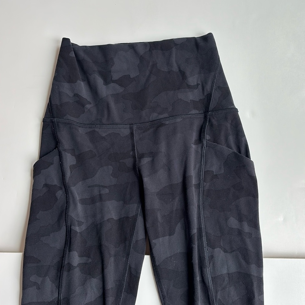 Lululemon Align™ High-Rise Pant leggings with Pockets 25" sz 2 black camouflage